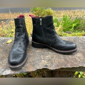 PIKOLINOS Black Ankle Boots with Burgundy Accents